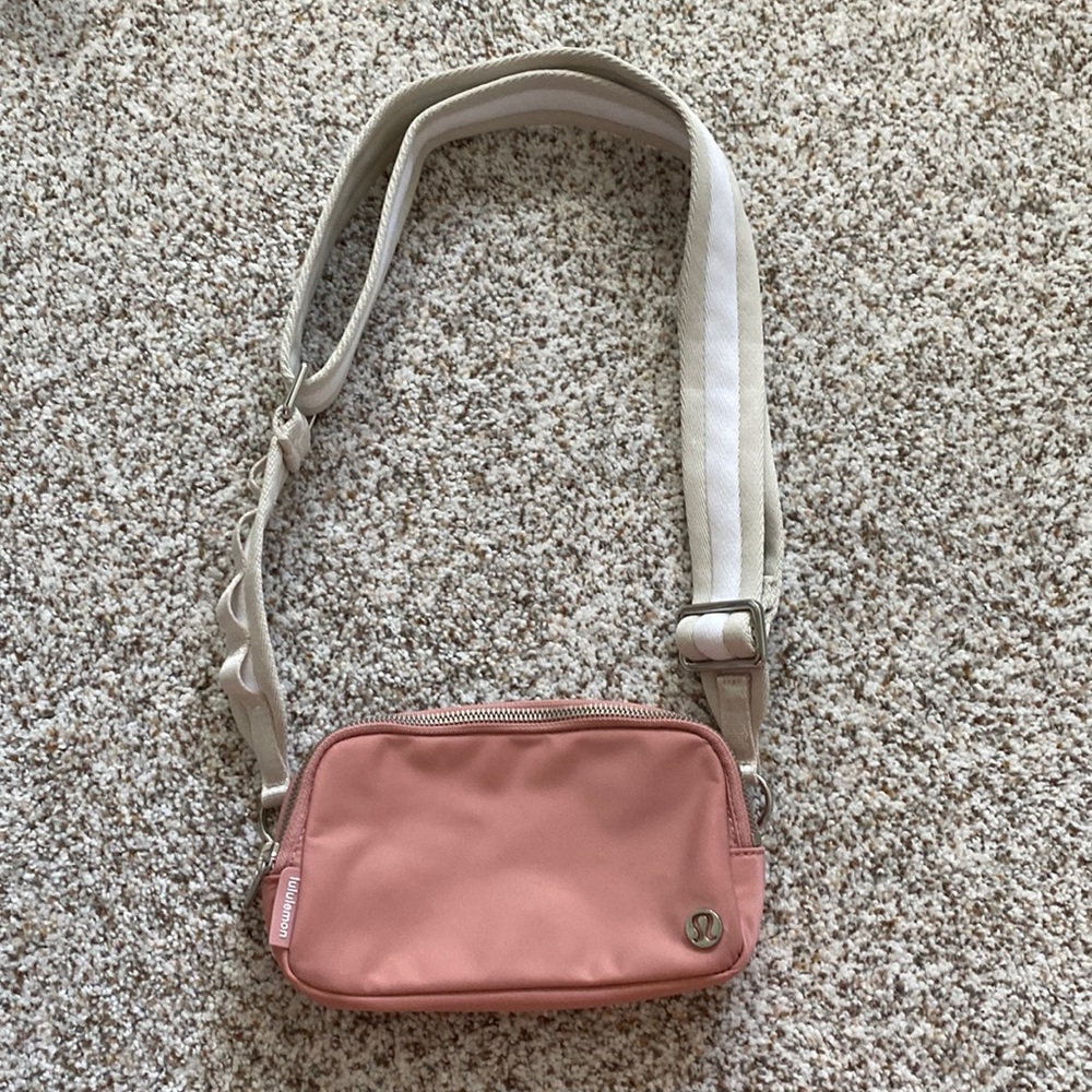 Everywhere Belt Bag